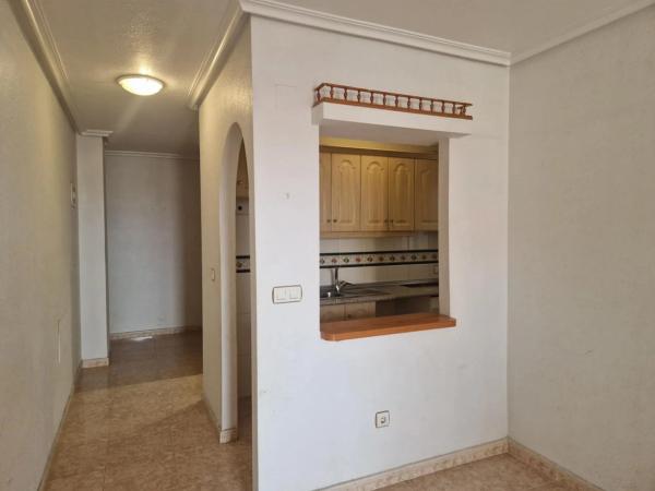 Piso en CL Tomillo Del, 18