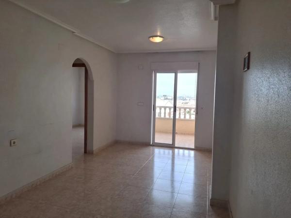 Piso en CL Tomillo Del, 18