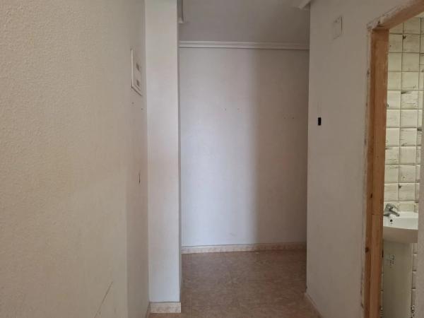 Piso en CL Tomillo Del, 18