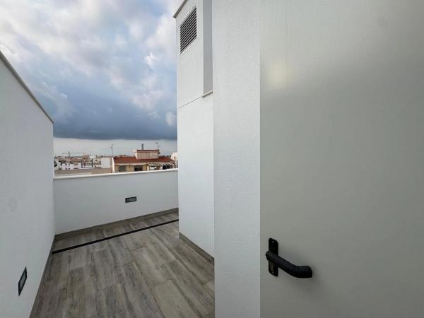 Piso en calle de Orihuela, 64