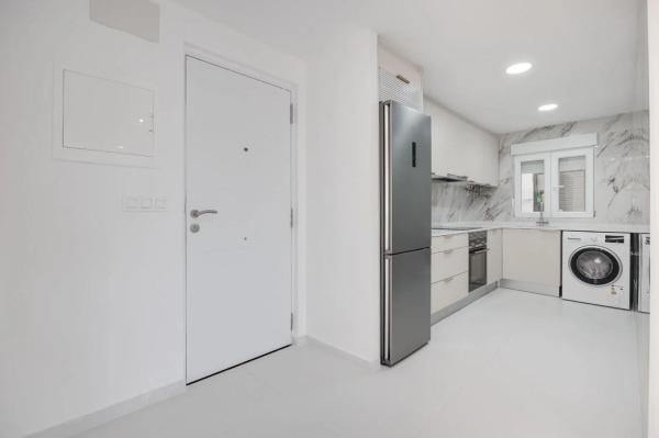 Piso en avenida Desiderio Rodríguez, 19