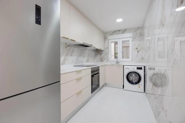 Piso en avenida Desiderio Rodríguez, 19