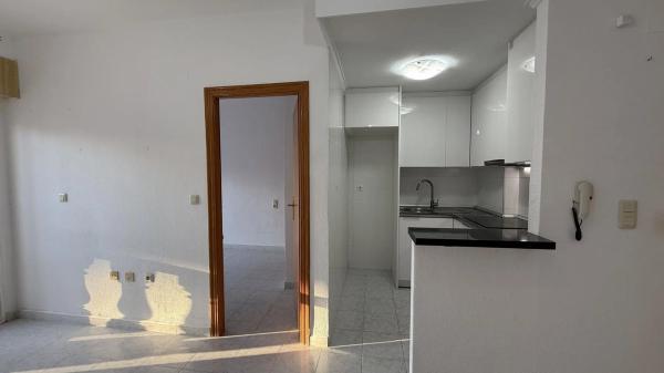 Piso en calle Jacarilla