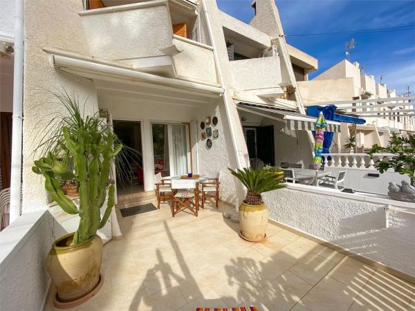 Chalet adosado en paseo Central