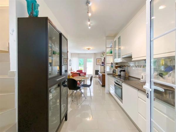 Chalet adosado en paseo Central