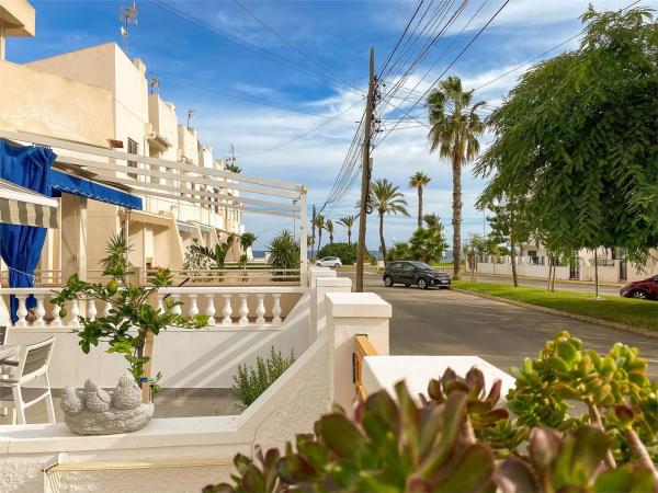 Chalet adosado en paseo Central