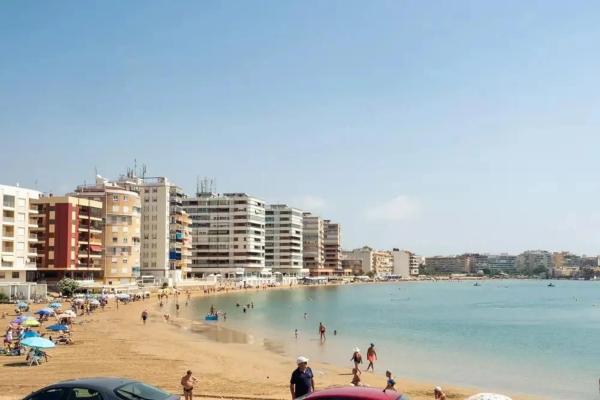 Piso en calle San Miguel de Salinas, 15