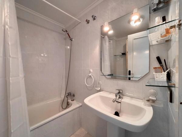 Piso en calle Urbano Arregui, 12 -16