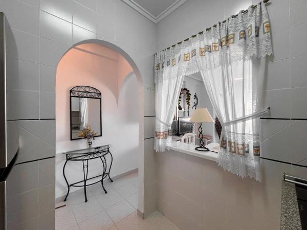 Piso en calle Urbano Arregui, 12 -16