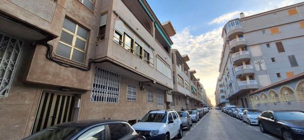 Piso en calle Rafal, 23