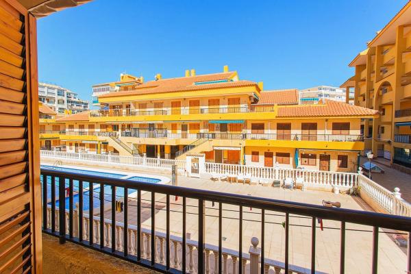 Piso en avenida de los Europeos, 51