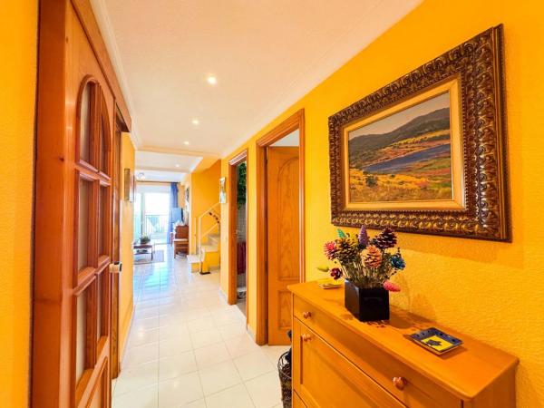 Chalet pareado en avenida de Inglaterra