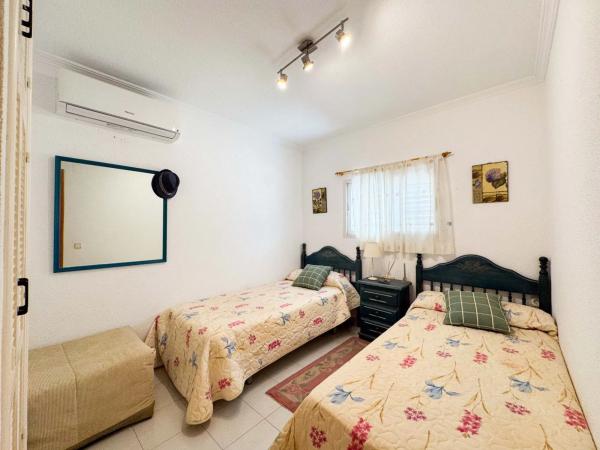 Chalet pareado en avenida de Inglaterra