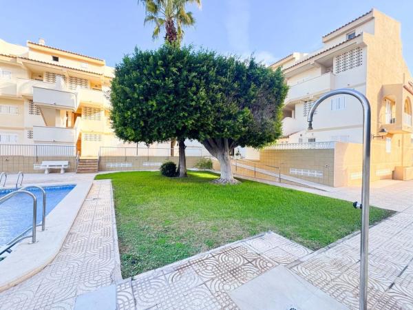 Chalet pareado en avenida de Inglaterra