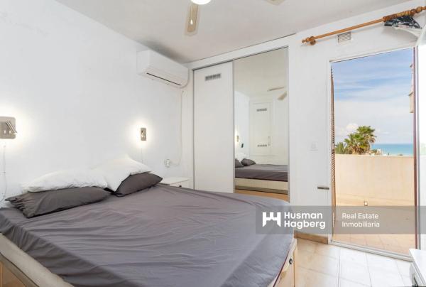 Chalet adosado en calle Cuenca