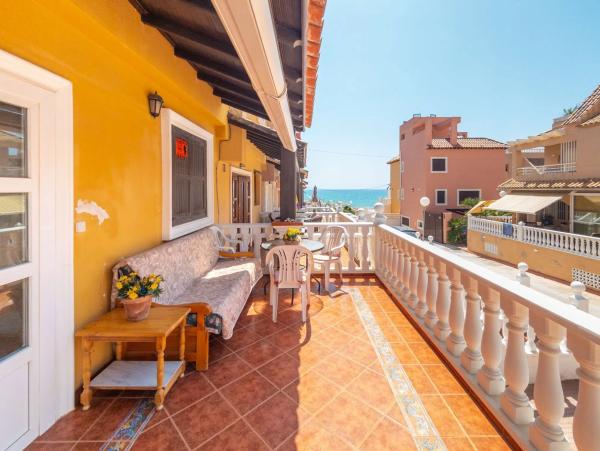 Chalet adosado en calle del Ancla