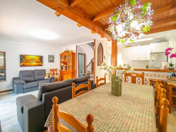 Chalet adosado en calle del Ancla