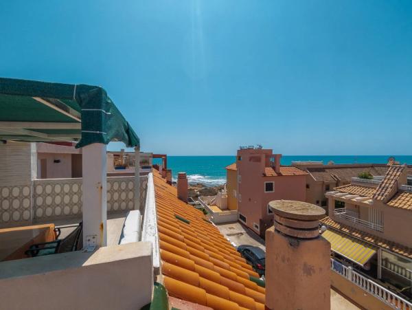 Chalet adosado en calle del Ancla