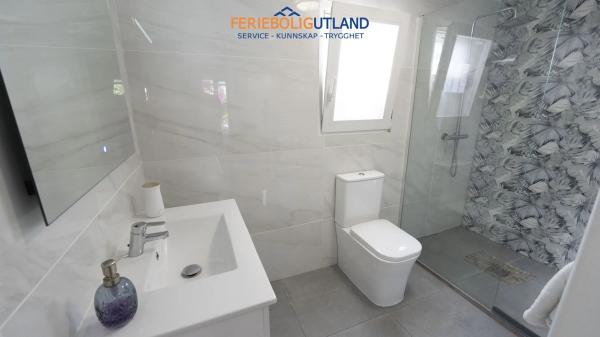 Casa independiente en avenida Yeste, 50