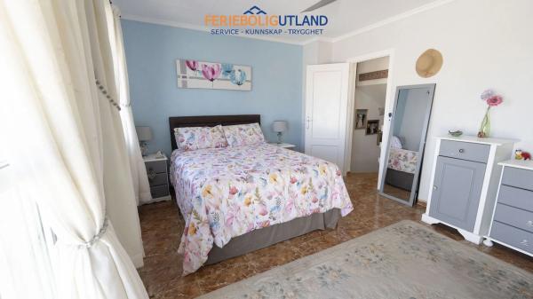 Casa independiente en avenida Yeste, 50