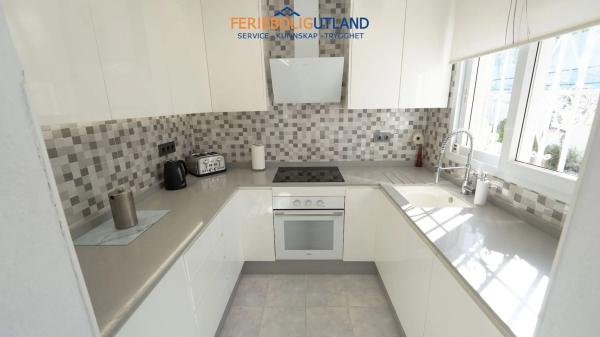 Casa independiente en avenida Yeste, 50