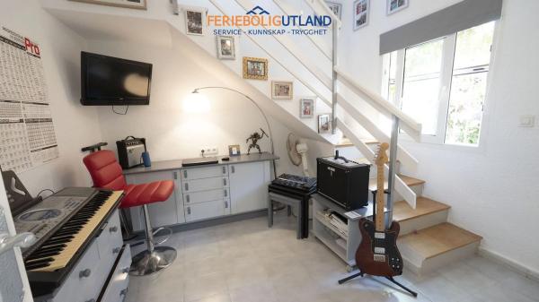 Casa independiente en avenida Yeste, 50