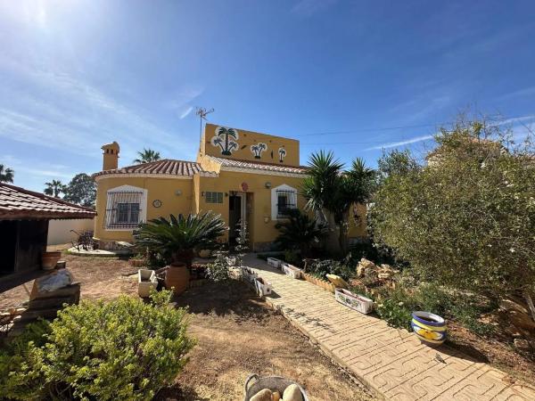 Casa independiente en calle Vicente Aleixandre