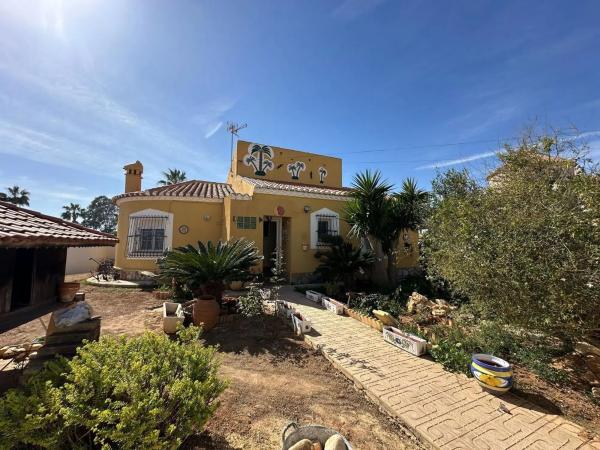 Casa independiente en calle Vicente Aleixandre