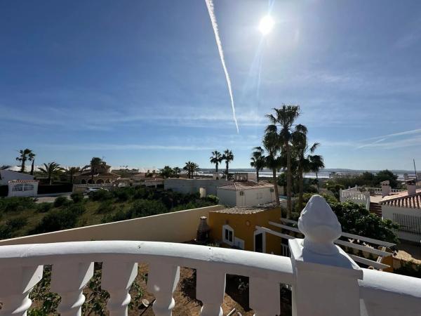 Casa independiente en calle Vicente Aleixandre