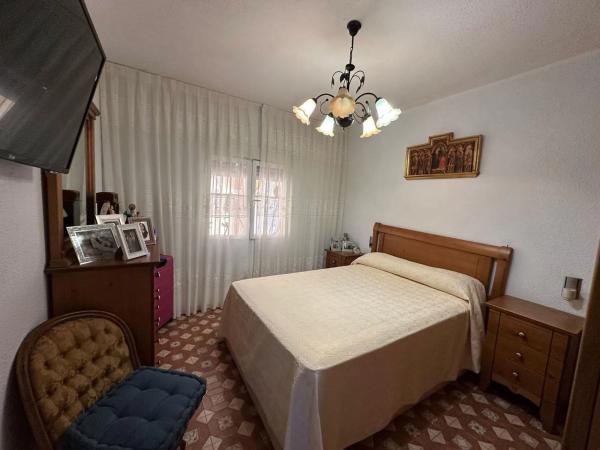 Casa independiente en calle Vicente Aleixandre