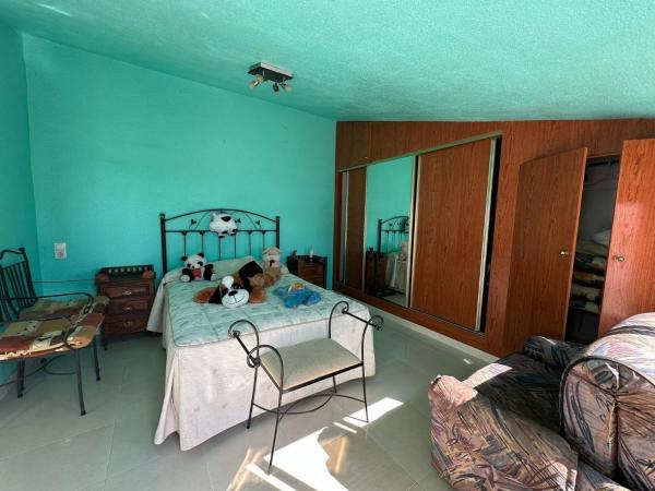 Casa independiente en calle Vicente Aleixandre