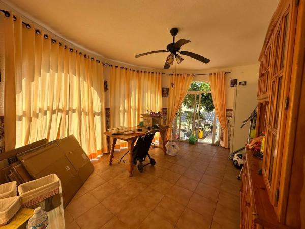 Casa independiente en calle Vicente Aleixandre