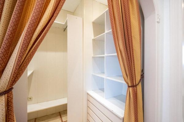 Casa independiente en calle Botticelli, 2