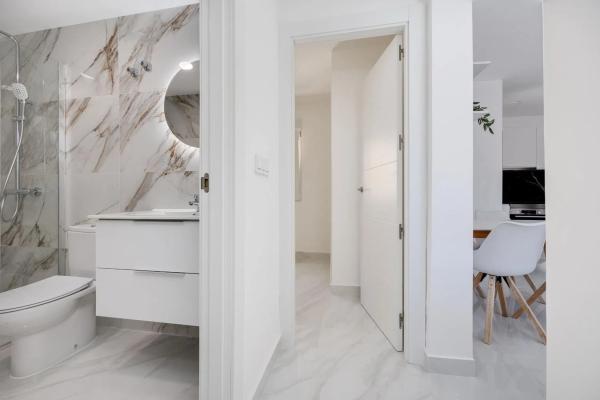 Chalet adosado en calle Breten, 864