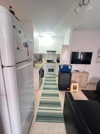 Chalet pareado en calle Castaño, 450