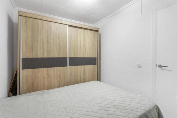 Casa independiente en avenida Deva, 205