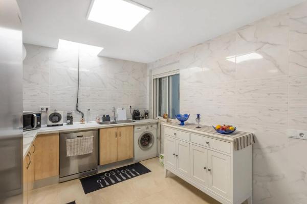 Casa independiente en avenida Deva, 205