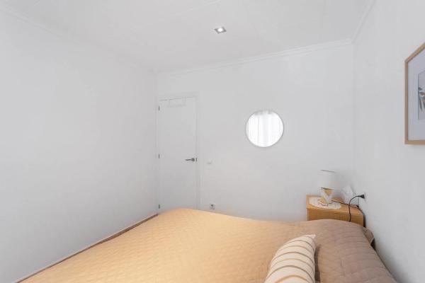 Casa independiente en avenida Deva, 205