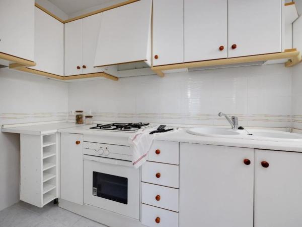 Chalet adosado en calle Gaviota, 44 -2