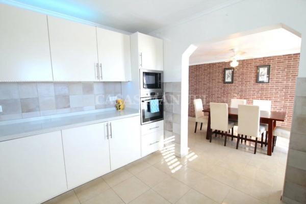 Casa independiente en calle Ortiz