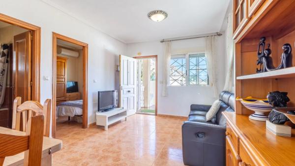 Casa independiente en calle las Abubillas