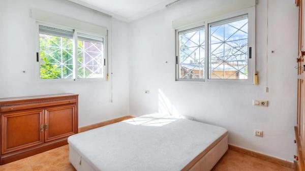 Casa independiente en calle las Abubillas