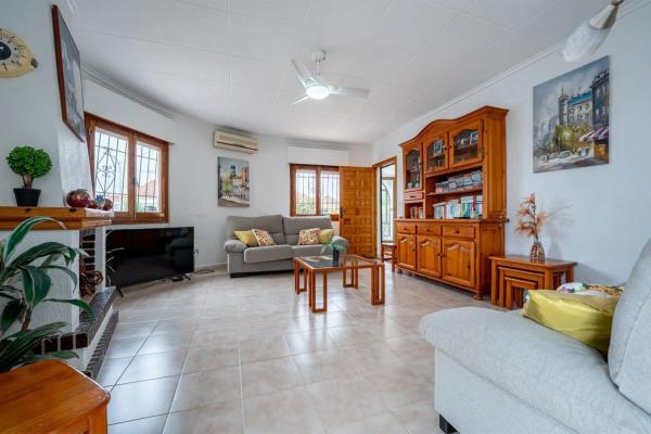 Chalet en Barrio La Siesta - El Salado - Torreta