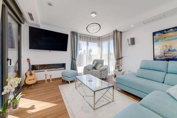 Casa independiente en avenida Elche Bal