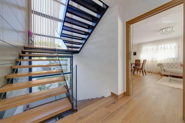 Casa independiente en avenida Elche Bal