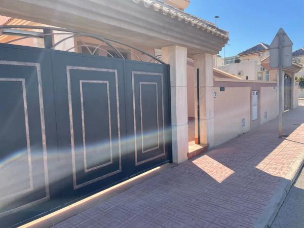 Chalet pareado en Ur Altos Los