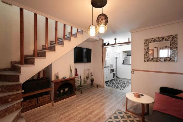 Chalet adosado en calle la Sagra