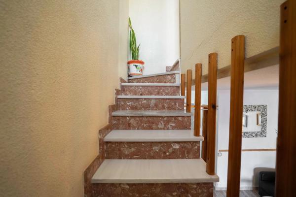 Chalet adosado en calle la Sagra