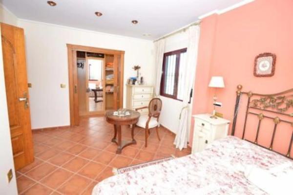 Chalet pareado en calle Ruidera, 87