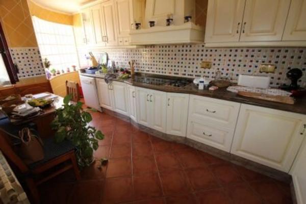 Chalet pareado en calle Ruidera, 87